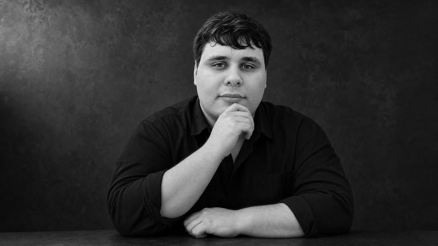 Максим, бизнес-аналитик и AI-интегратор